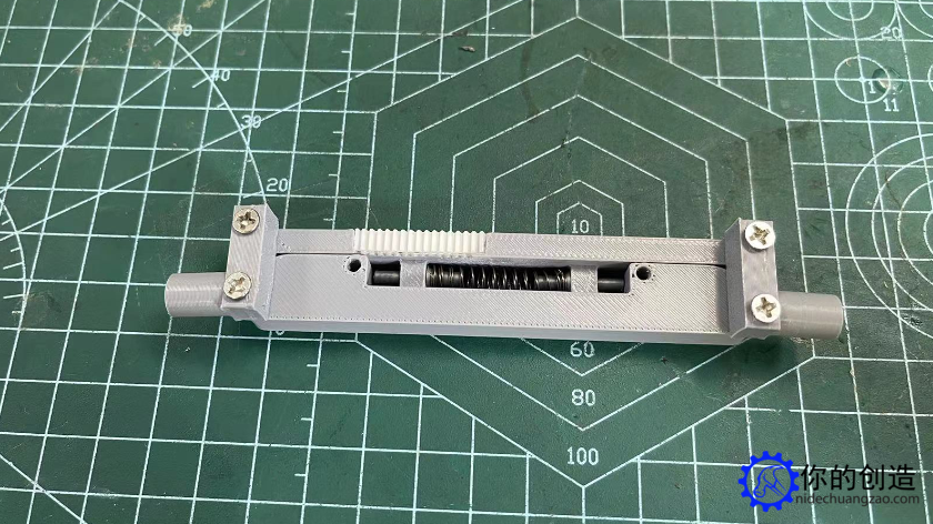 自己动手制作一个金属的带差速器的可转向的遥控玩具车