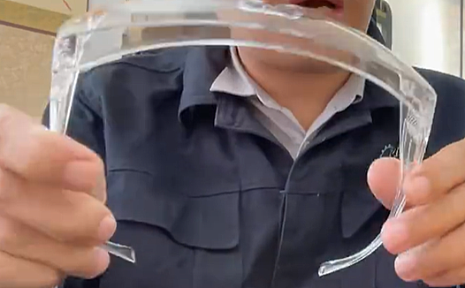 发现了一个好东西,不起雾的防护眼睛